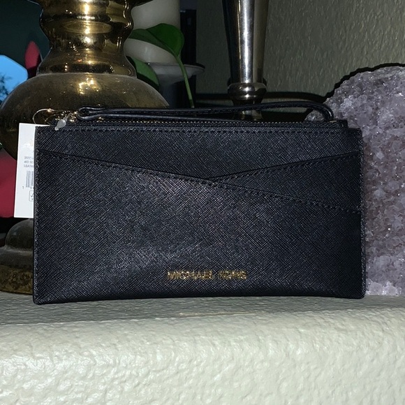 Michael Kors jet set med Saffiano leather Crossover Wristlet - Picture 10 of 10